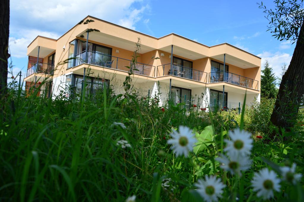 Apartmánový Dom Kriváň Bešeňová Exterior foto