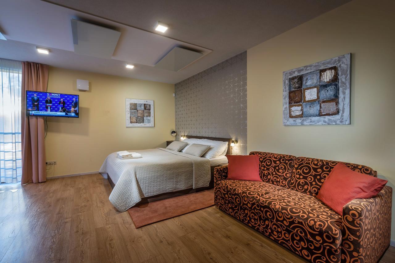 Apartmánový Dom Kriváň Bešeňová Exterior foto