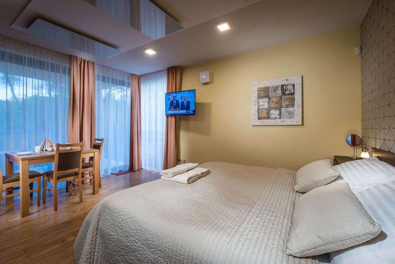 Apartmánový Dom Kriváň Bešeňová Exterior foto