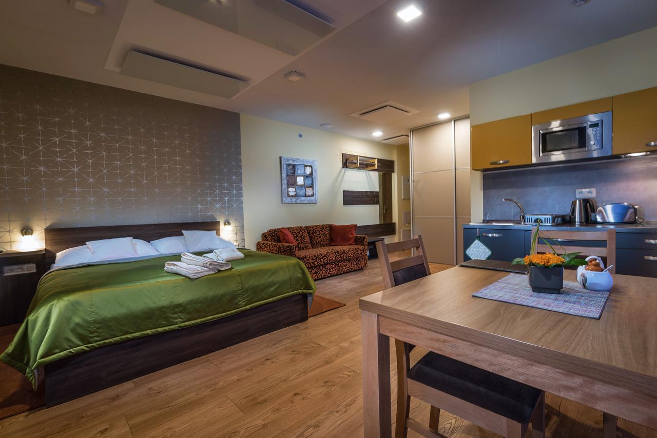 Apartmánový Dom Kriváň Bešeňová Exterior foto
